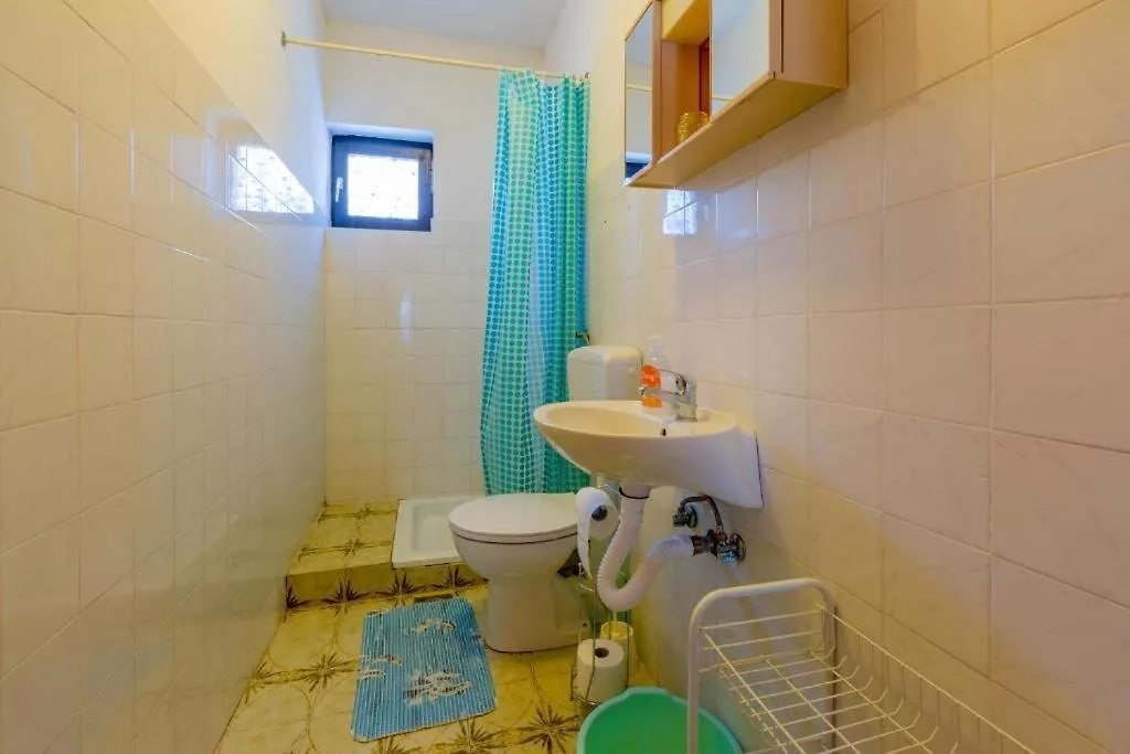 Apartment In Dramalj 41518
