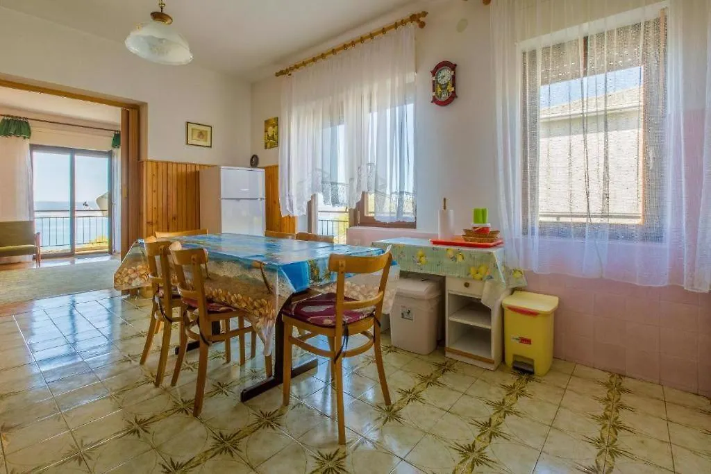 Apartment In Dramalj 41518