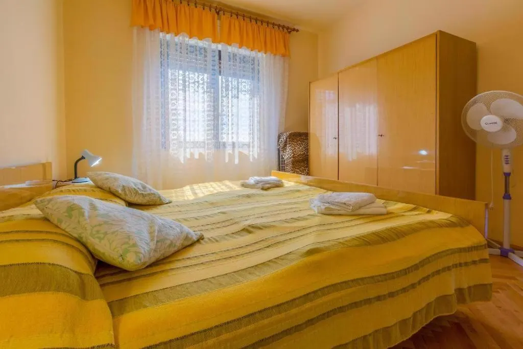 Apartment In Dramalj 41518 Croatia