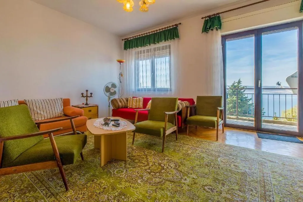 Apartment In Dramalj 41518